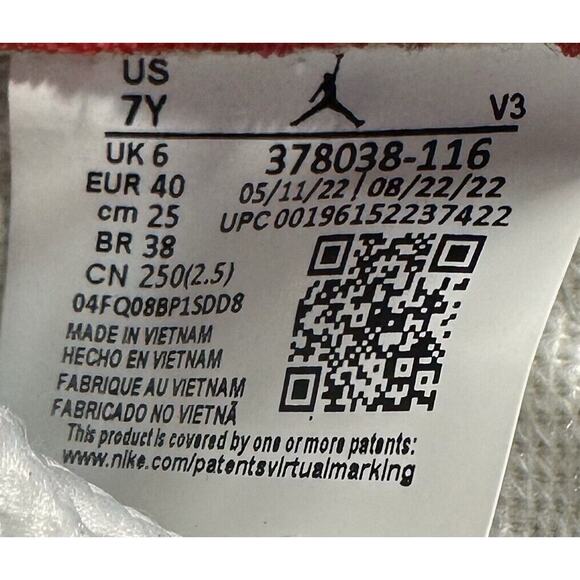 Nike Jordan 11 Retro 'Cherry' 2022 (GS) Size 7Y 8.5W Red White Shoes - Picture 13 of 13